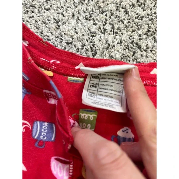 Disney Store Winnie the Pooh Vintage Pajama Set Red XS S‎ Cocoa Cups Bears Sleep - Picture 6 of 9